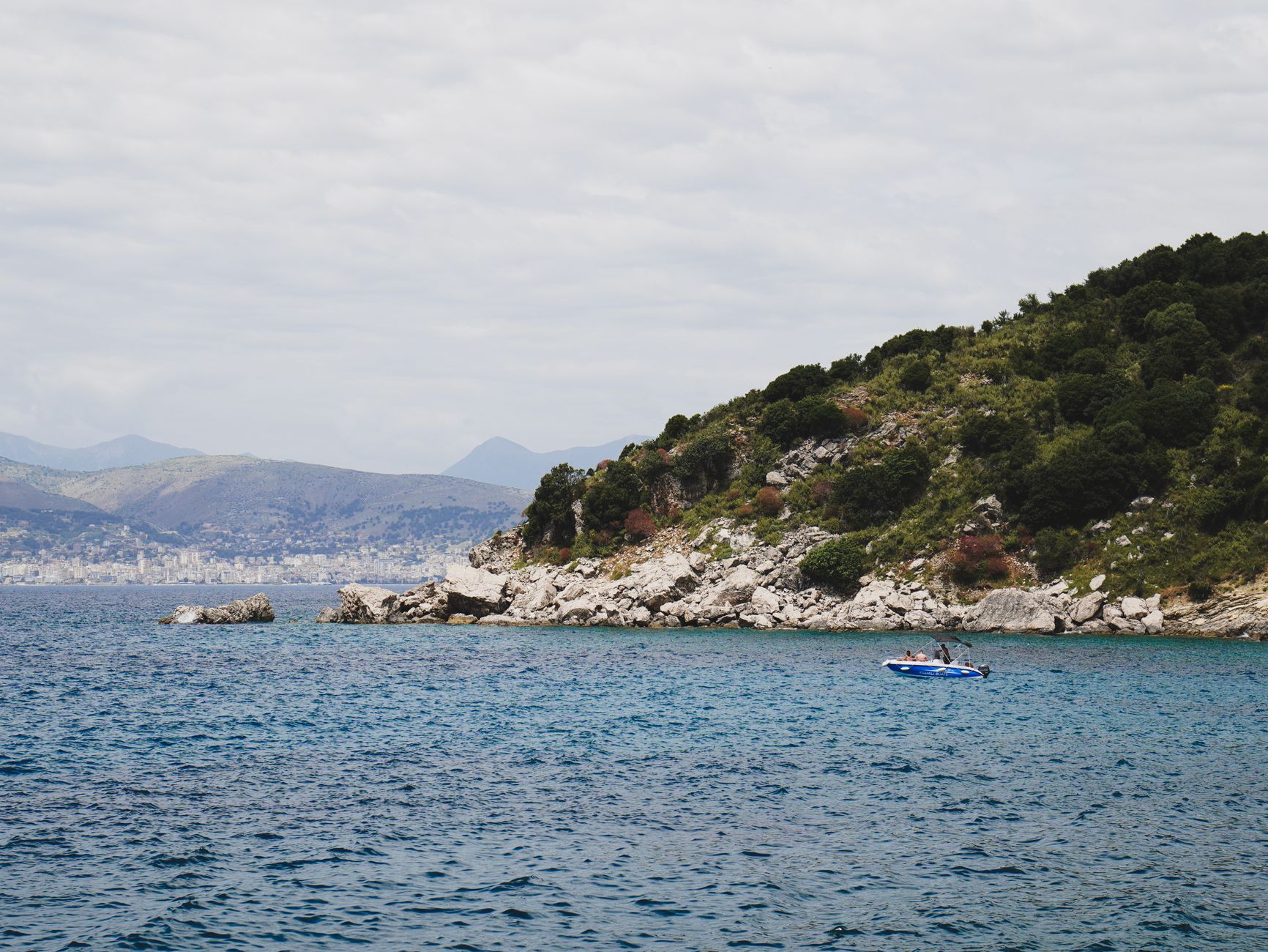 ألبانيا — Tirana → Sarandë