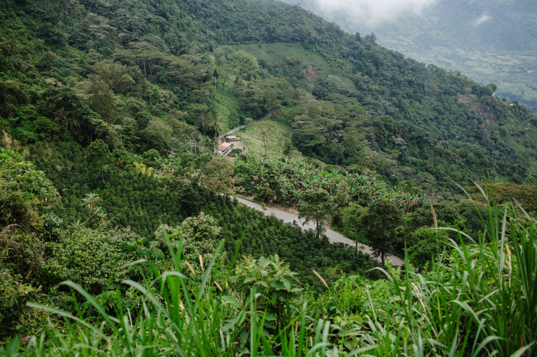 كولومبيا — Bogotá → Medellín