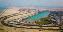 Surf Abu Dhabi på Hudayriyat-øen