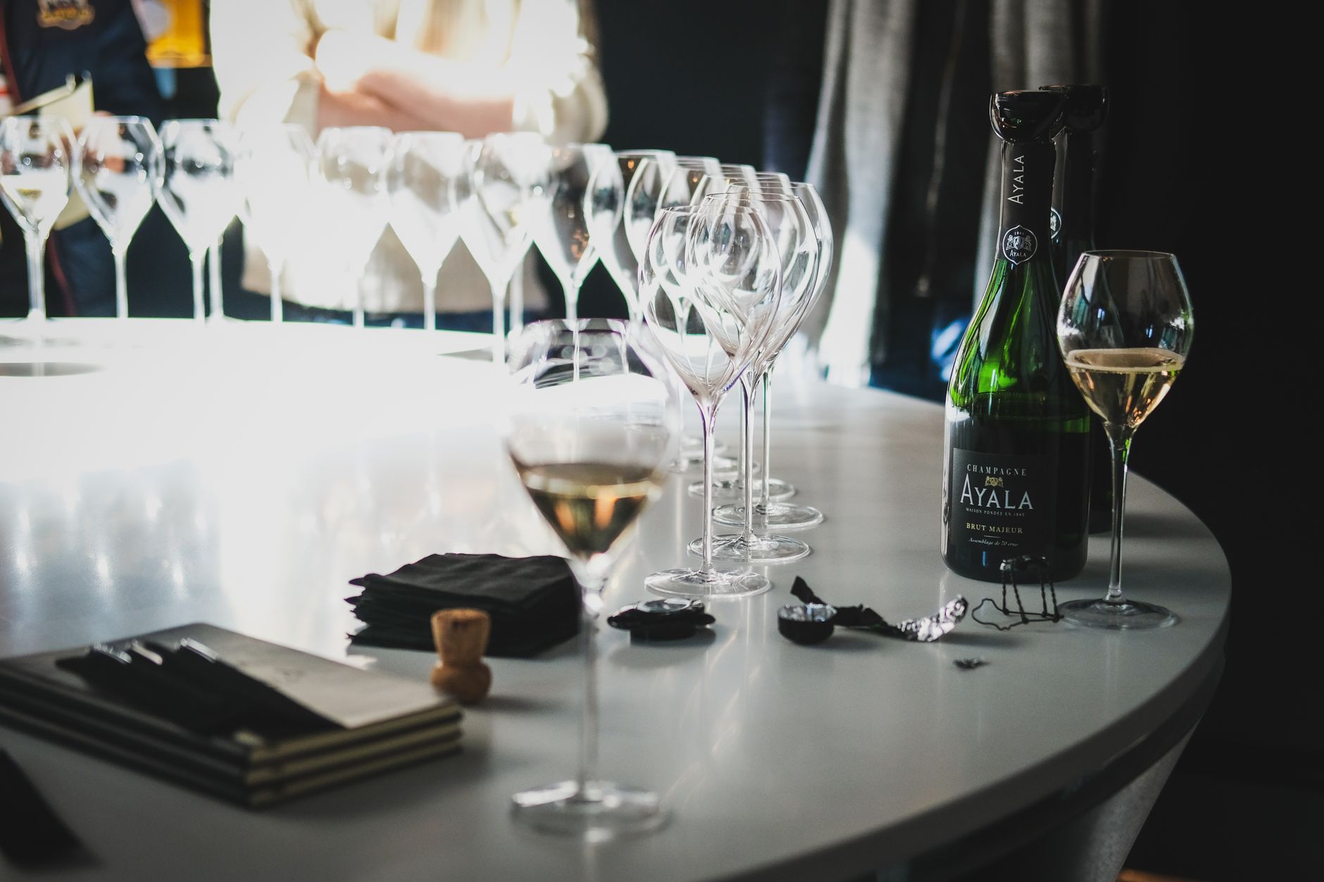 FRANKRIG — CHABLIS & CHAMPAGNE — BondTours-oplevelse