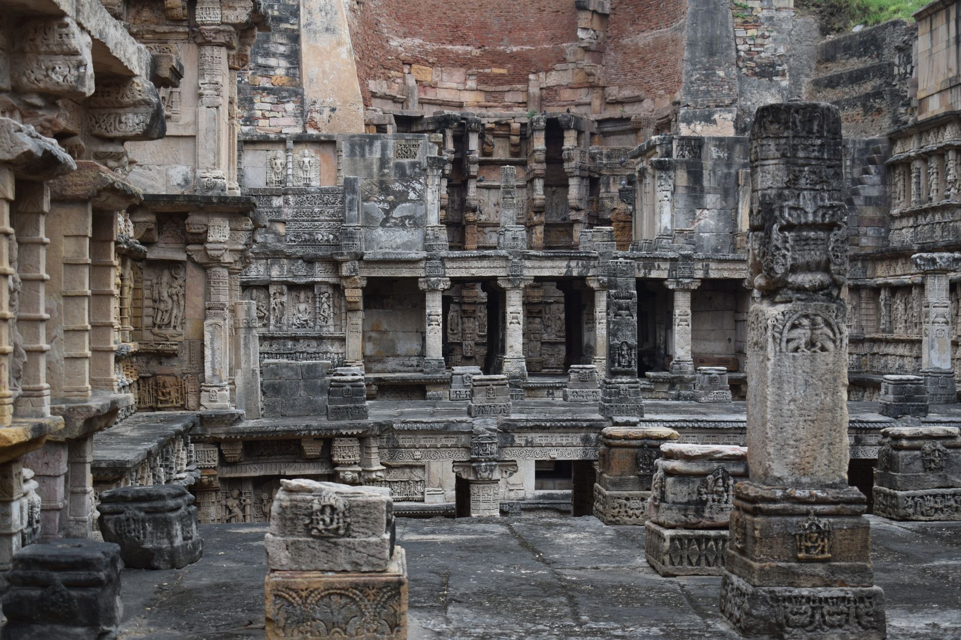 INDIA — CULTURAL GUJARAT — esperienza di bondtour